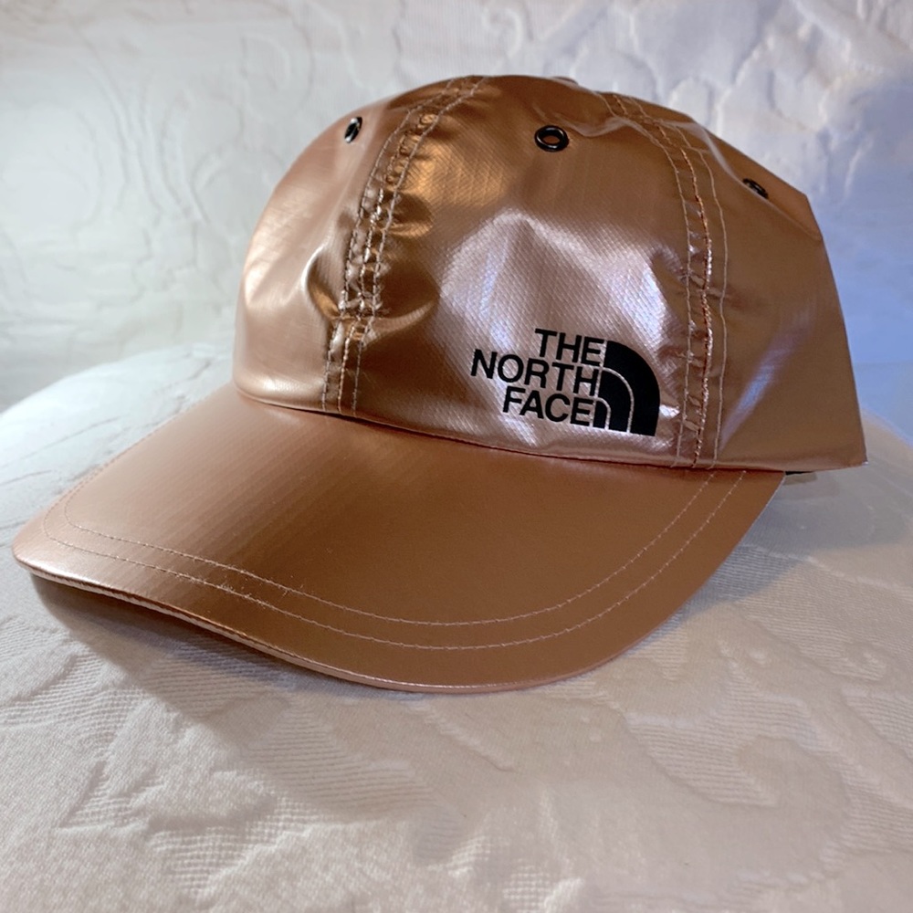 Supreme/The North Face 6 panel rose gold metallic hat NWT - Picture 3 of 10